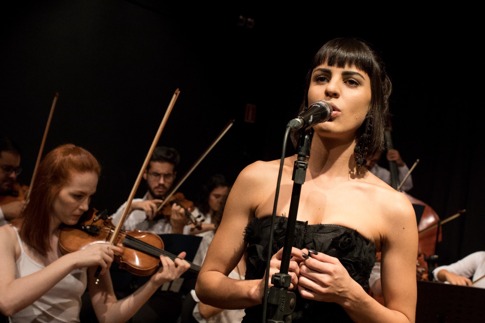 Cantora Alice Tirolla (Foto: Fábio Alcover)